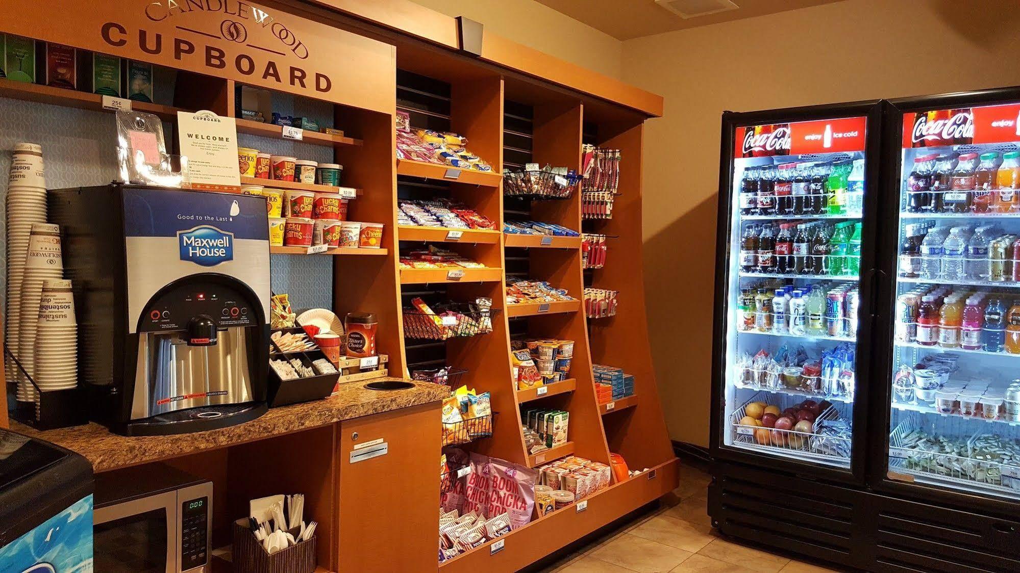 Candlewood Suites Portland Airport By Ihg Екстериор снимка