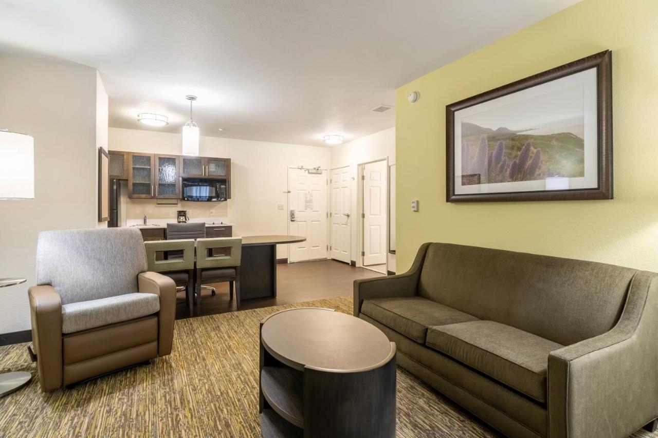 Candlewood Suites Portland Airport By Ihg Екстериор снимка