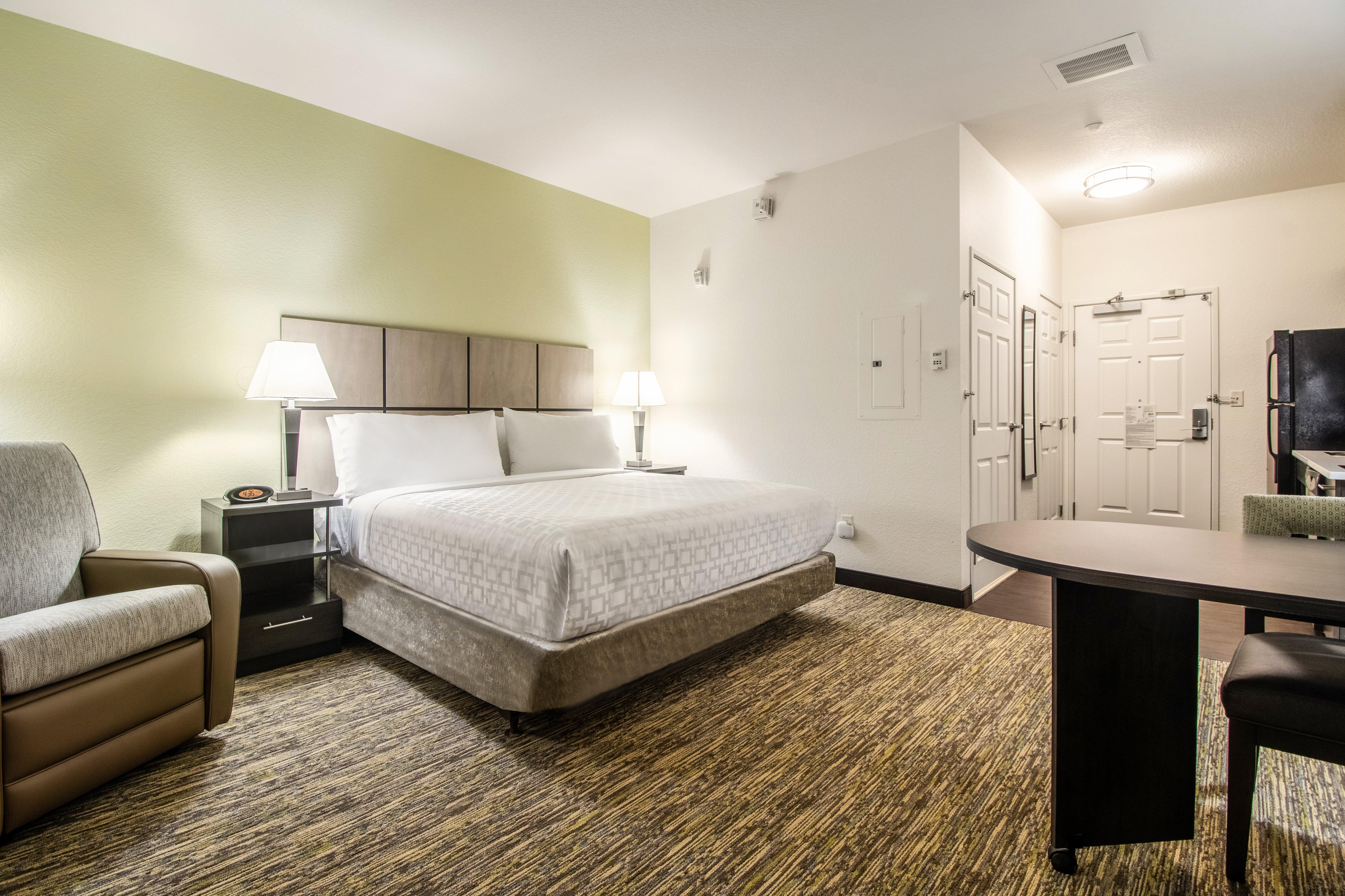 Candlewood Suites Portland Airport By Ihg Екстериор снимка