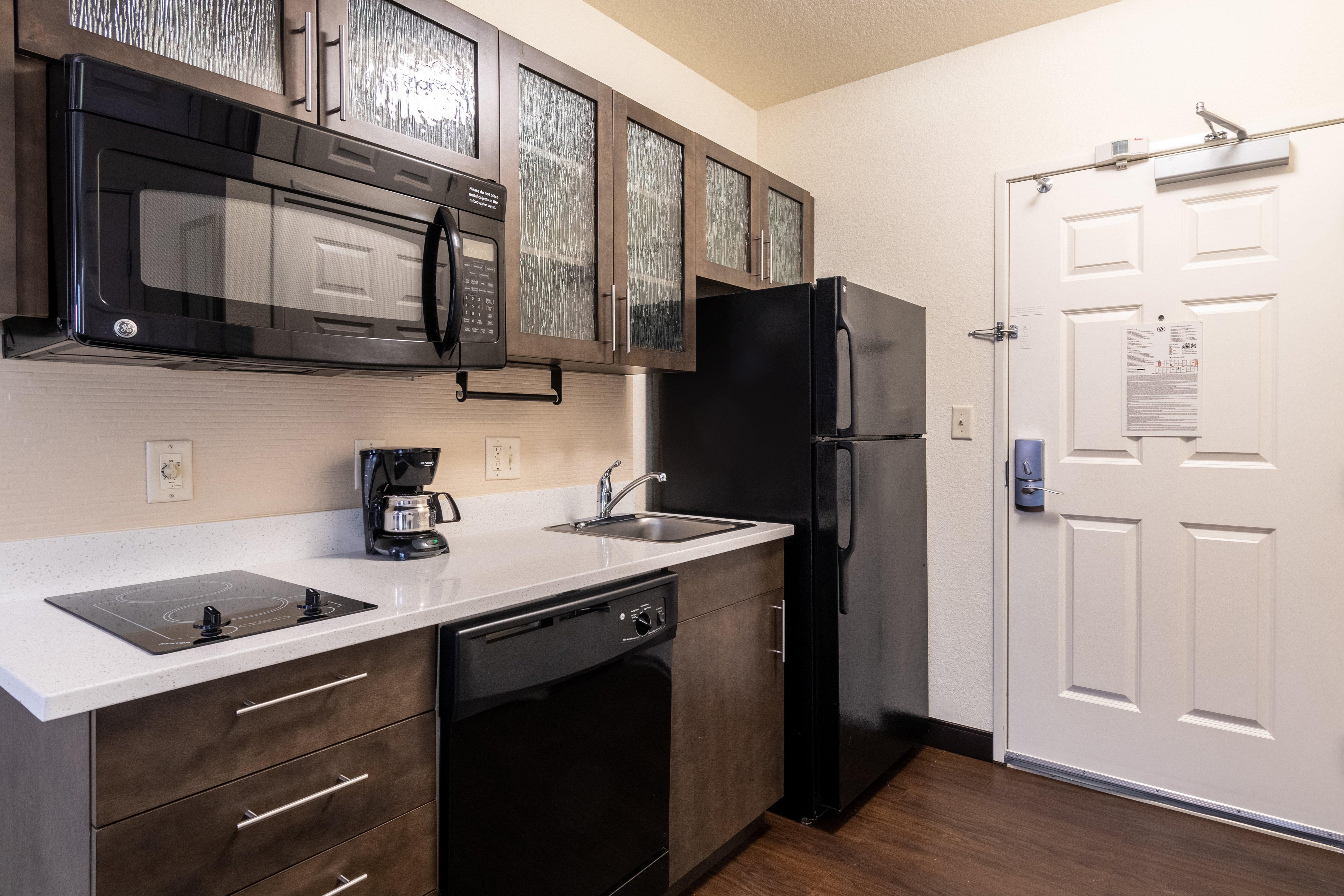 Candlewood Suites Portland Airport By Ihg Екстериор снимка