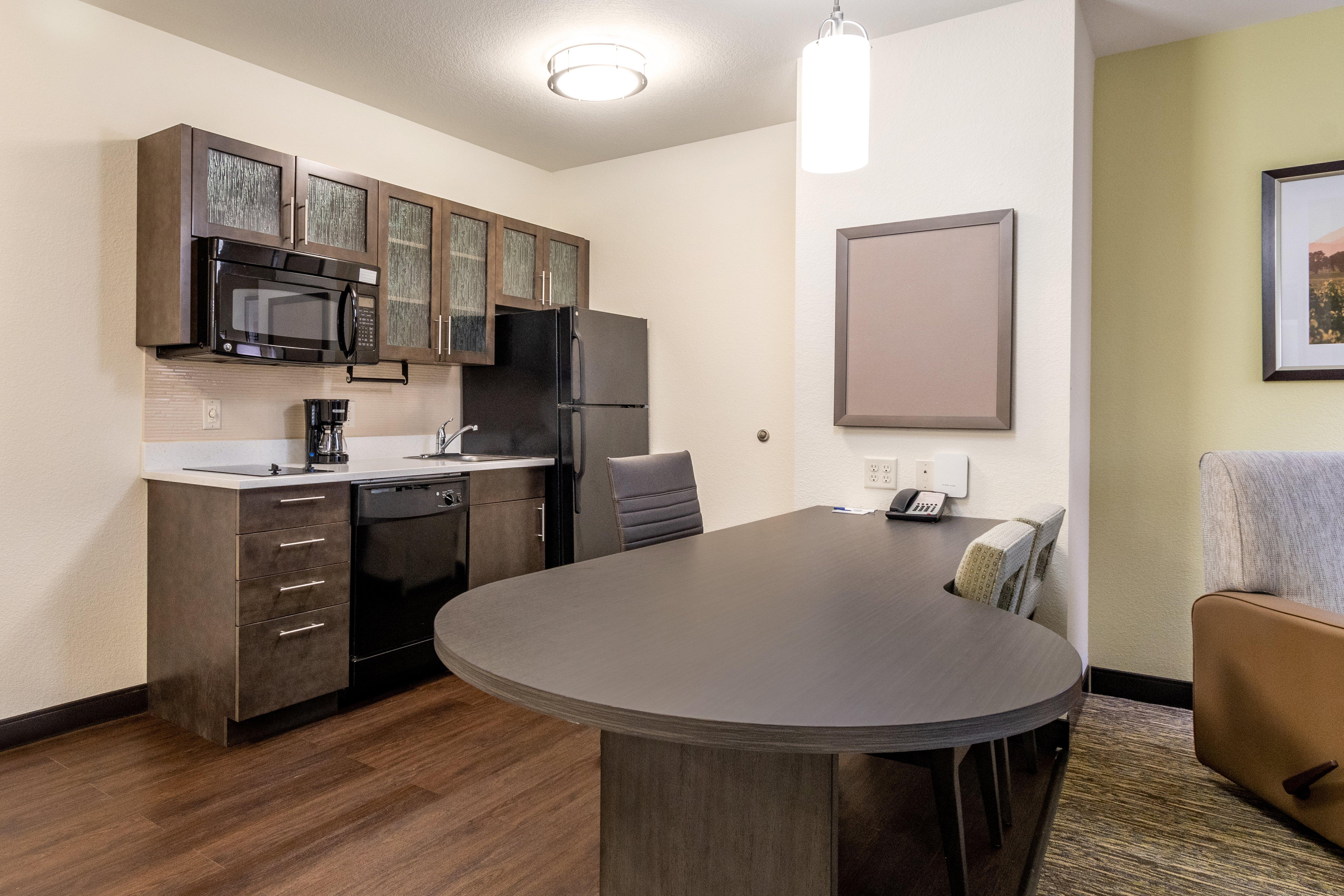 Candlewood Suites Portland Airport By Ihg Екстериор снимка