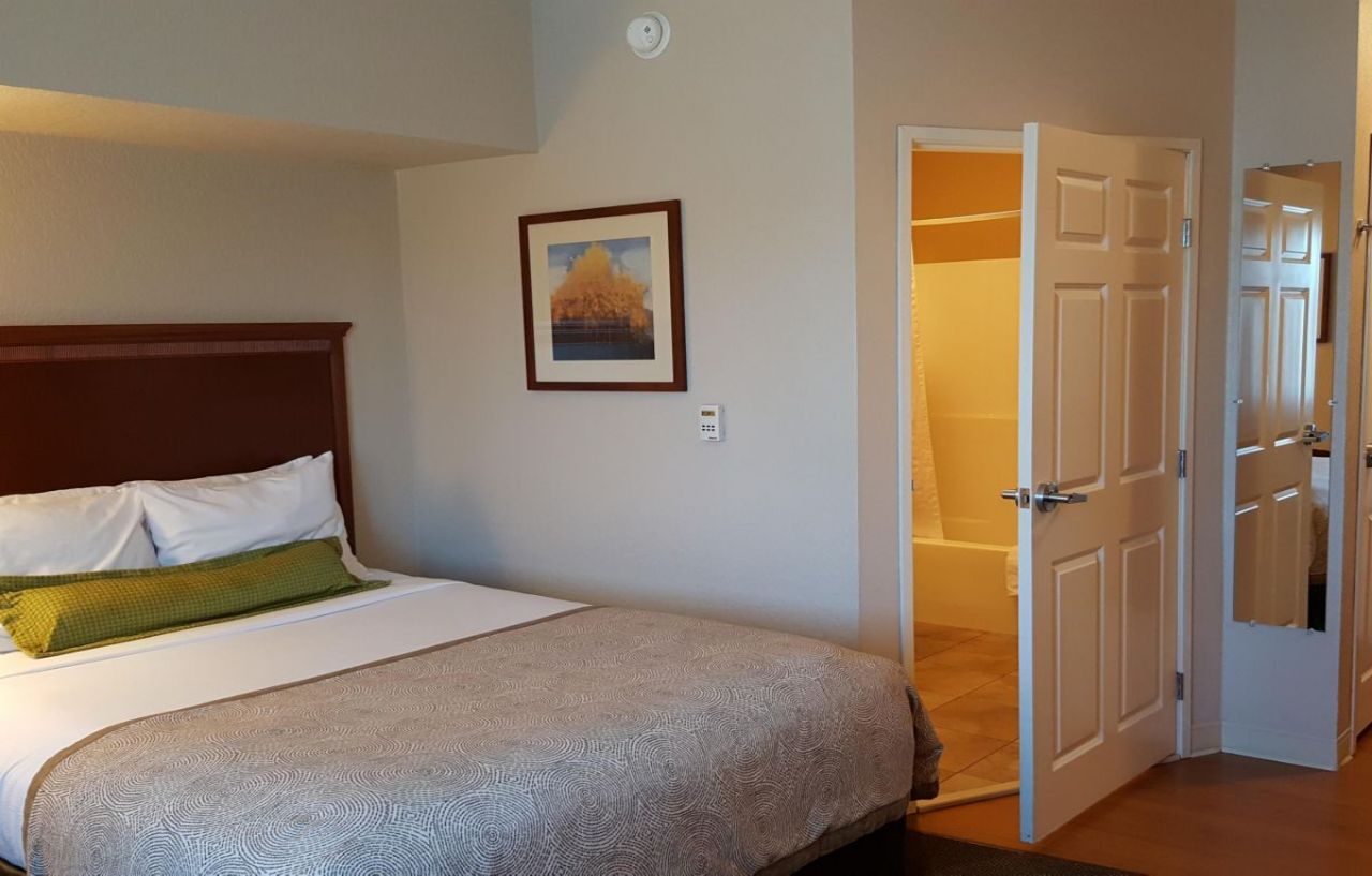 Candlewood Suites Portland Airport By Ihg Екстериор снимка